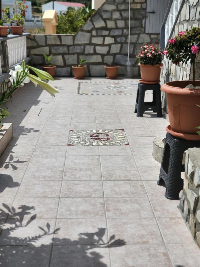 Appartamento Roumeliotis House Karpathos Esterno foto