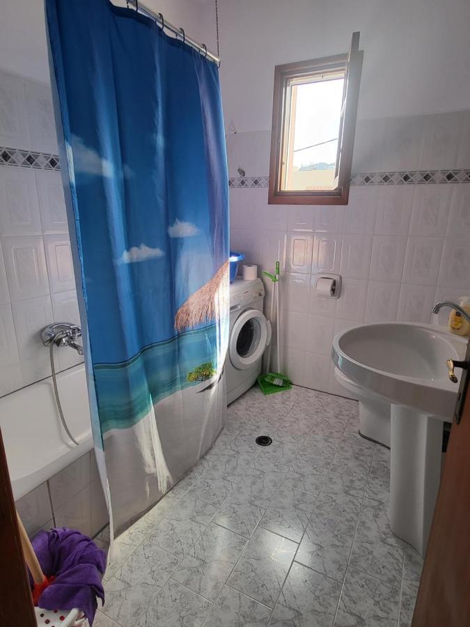 Appartamento Roumeliotis House Karpathos Esterno foto