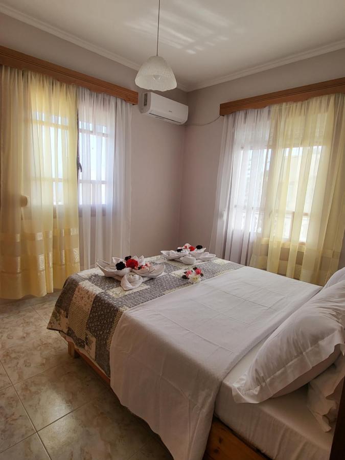 Appartamento Roumeliotis House Karpathos Esterno foto