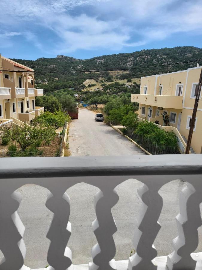 Appartamento Roumeliotis House Karpathos Esterno foto