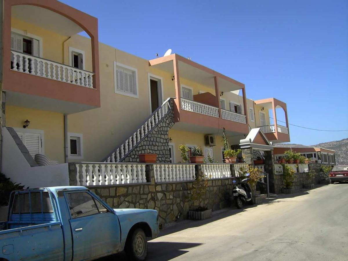 Appartamento Roumeliotis House Karpathos Esterno foto