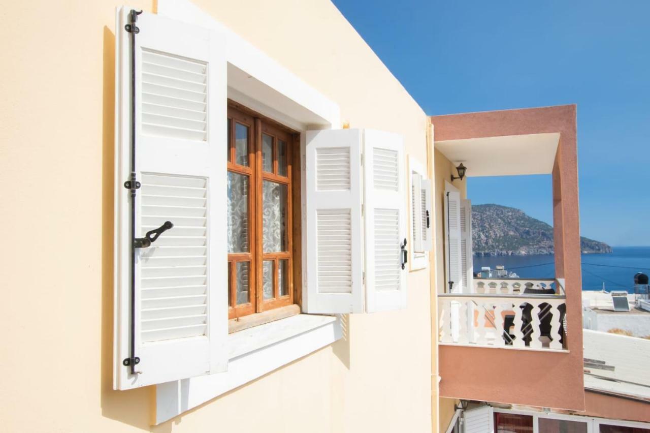 Appartamento Roumeliotis House Karpathos Esterno foto